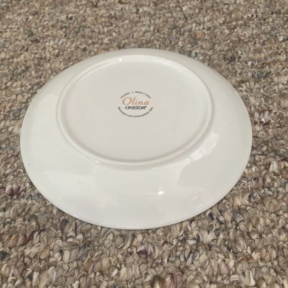 Oneida Olina Salad Plates - Set of 4 - Picture 3 of 3